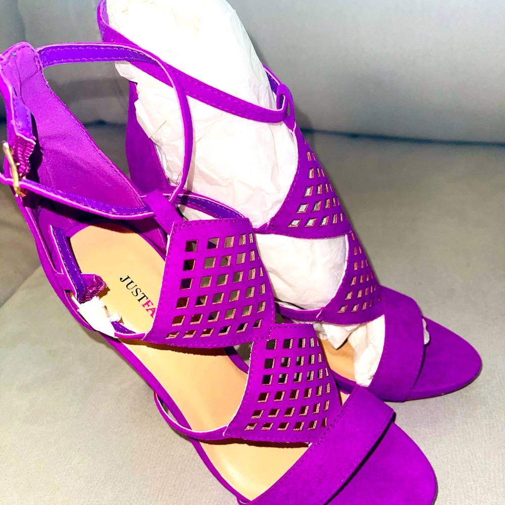 GLORIA, SANDALS - Picture 3 of 4